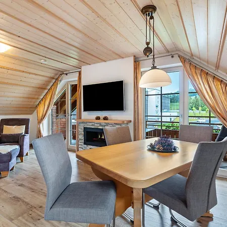 ゲストハウス Cafe-restaurant-gaestehaus Waldvogel フェルトベルク