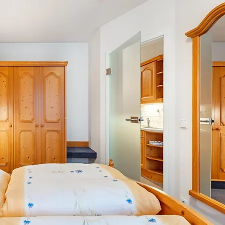 Cafe-restaurant-gaestehaus Waldvogel * Rinken