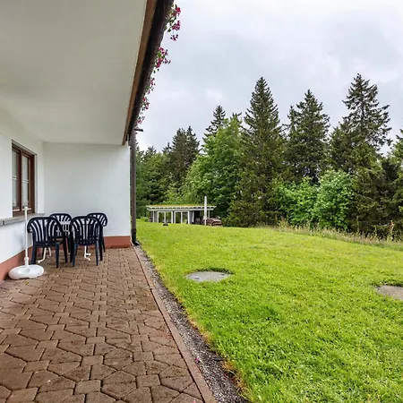 ゲストハウス Cafe-restaurant-gaestehaus Waldvogel フェルトベルク