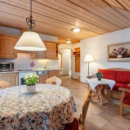 Cafe-restaurant-gaestehaus Waldvogel * Rinken