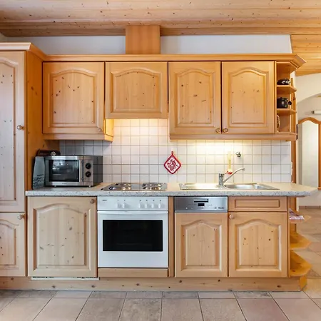 Cafe-restaurant-gaestehaus Waldvogel ゲストハウス 3*