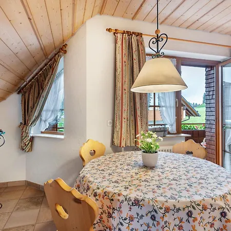 Maison d'hôtes Cafe-restaurant-gaestehaus Waldvogel Rinken