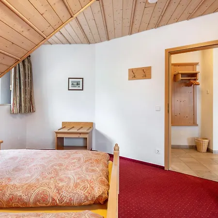 Cafe-restaurant-gaestehaus Waldvogel * Rinken